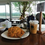 เมนูของร้าน Cafe De’ River