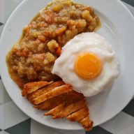 มิรา คูซีน ฮาลาล -