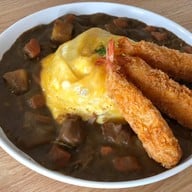 ละมุนละไมข้าวแกงกะหรี่ญี่ปุ่นและข้าวมันไก่