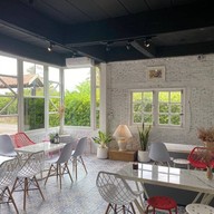 H-young Somtam Cafe'