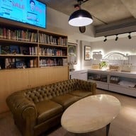 บรรยากาศ Brainwake Cafe Ploenchit - Shama