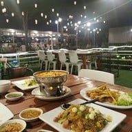 บรรยากาศ สวนอาหารริมน้ำตะวันฉายเลควิว - Tawanchay Lakeview  Restaurant