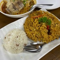 เมนูของร้าน ก๋วยเตี๋ยวเตาถ่านออนเซ็น ท่าข้าม