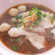 ก๋วยเตี๋ยวเด็กเส้น
