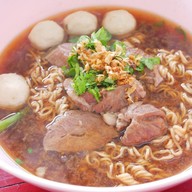 ก๋วยเตี๋ยวเด็กเส้น