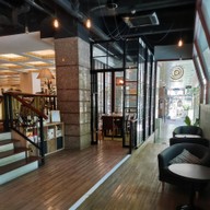 บรรยากาศ The Sidewalk by Khon Rak Kafae โรงแรมตวันนา