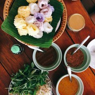 เมนูของร้าน ขนมจีนสารัช เรือนหล่ม