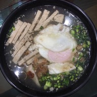 เจ๊น้อย ก๋วยจั๊บญวน สาขาหมู่บ้านสุชา2