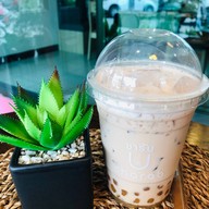Big Bang and Charab Cafe (halal food)