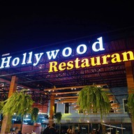 Hollywood Restaurant  พัทยา
