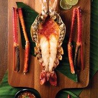 Hollywood Restaurant  พัทยา