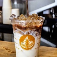 MarKoff Coffee บีฮายเดอะวอล