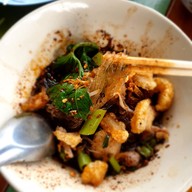 เมนูของร้าน ก๋วยเตี๋ยวเรือ ป.ประทีป สนามบินน้ำ