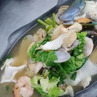 ข้าวต้ม ลอยฟ้า ซีฟู้ด ซอยร่มเกล้า44