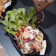 HODS: House Of Dogs -