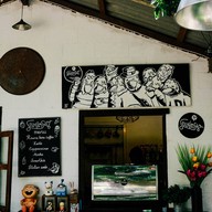 รออยู่ตรงนี้ Food & Friends, Chiang Mai เชียงใหม่