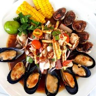 ตำละยำ By Mai เอกซ์โปร