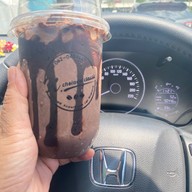 ร้านช่อลดา กาแฟสด-ชานมไข่มุก (ป้ายรถเมลล์ริมทางรถไฟ  แอร์พอตลิงค์ลาดกระบัง)