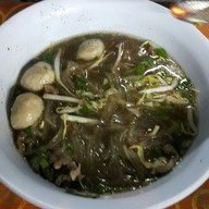 เมนูของร้าน ก๋วยเตี๋ยวลูกชิ้นแชมป์ รามอินทรา