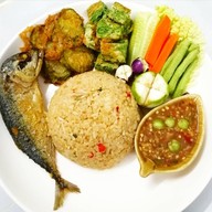 ครัวป้าเล็ก ข้าวซอยไก่/กระดูกหมู/อาหารว่างทานเล่น/เมนูพิเศษ(หมู่บ้านนักกีฬา)