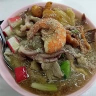 ราดหน้าเจ็ดยอด (ข่วงสิงห์-ม.ราชภัฏ)