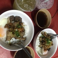 เมนูของร้าน ข้าวต้มรถแดง (ข้าวต้มทรงเครื่อง)