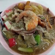 ราดหน้าเจ็ดยอด (ข่วงสิงห์-ม.ราชภัฏ)