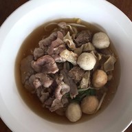เมนูของร้าน ใบเตยก๋วยเตี๋ยวเนื้อตุ๋น