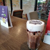 Yaks Coffee สี่แยกอรุณอมรินทร์ -