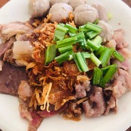 เมนูของร้าน ใบเตยก๋วยเตี๋ยวเนื้อตุ๋น