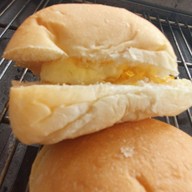 ขนมปังปิ้งป้าตุ้ม ม.พายัพ