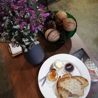 เมนูของร้าน Embassy Coffee