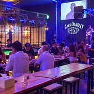 บรรยากาศ Hashtag bar and restaurant