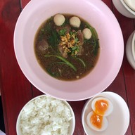 ก๋วยเตี๋ยวเด็กเส้น