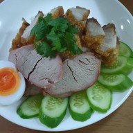 เมนูของร้าน บ้านคุณนา ข้าวหมูแดงสูตรภัตตาคาร