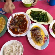 ข้าวต้มบาทเดียว ยงเจริญ(เจ้าเก่า)