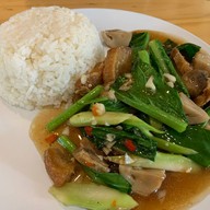 แซ่บระเบียง รพ.พระมงกุฏ