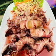 บ้านไม้ชายน้ำ