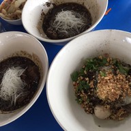 ก๋วยเตี๋ยวเป็ดเป่าปาก ลำลูกกาคลอง4 คลอง4