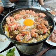 Party กุ้งย่างเนย หมูย่างชีส ชาบูหม้อดิน ลาดพร้าว