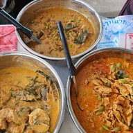 ร้านแกงใต้แม่ประเสริฐ ตลาดร่มรื่น