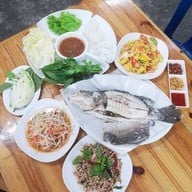 เมนูของร้าน อ้วน ผอม เมี่ยงปลาเผา สาขา 3 สนามบินน้ำ