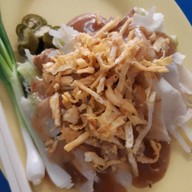 เปาะเปี๊ยะสด เจ๊หมูบางกระบือ ไม่มีสาขา