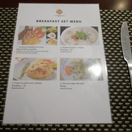 Krislicious Eatery & Bar