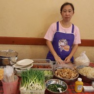 เปาะเปี๊ยะสด เจ๊หมูบางกระบือ ไม่มีสาขา