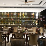 Krislicious Eatery & Bar