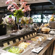 Krislicious Eatery & Bar