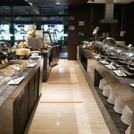 Krislicious Eatery & Bar