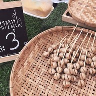 เมนูของร้าน ลูกชิ้นหมูปิ้ง