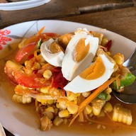 ส้มตำยกครก หัวฝาย ทุ่งเสลี่ยม